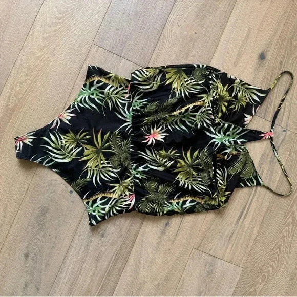 Beach Riot One Piece Swimsuit Large - Picture 3 of 4